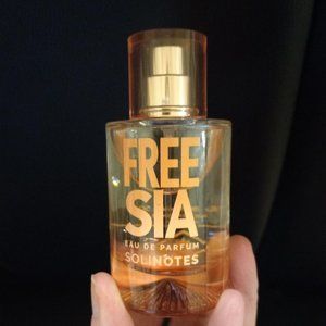 Solinotes eau de parfum Freesia